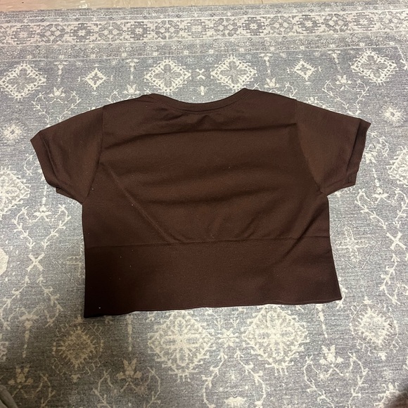 Women’s Cropped Activewear Top - Picture 5 of 5